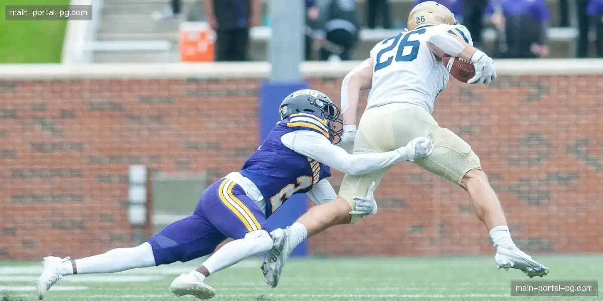 🔥 今夜赛场注定传奇，巨星光芒照亮时代，传奇诞生由你见证！🌟